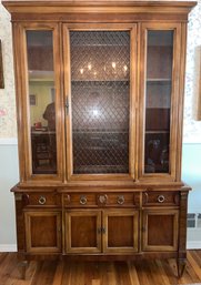 Thomasville 2-piece Curio Cabinet With 3-drawers