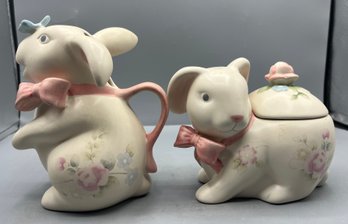 Pfaltzgraff Stoneware Rabbit Sugar Bowl And Creamer Set