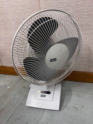 SMC 3 Speed Oscillating Fan