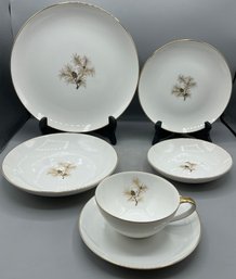 ACI Fine China Golden Pine Pattern Dinnerware Set - Made In Japan - 92 Pieces Total