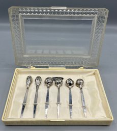 Sterling Silver Rhodium Plated Teaspoon Set With Case - 6 Total .69OZT Total