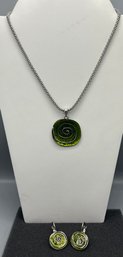 Silver-tone Enamel Swirl Style Costume Jewelry Magnetic Clasp Necklace And Earring Set