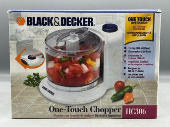 Black & Decker Electric One-touch Food Chopper - Box Included - Model HC306
