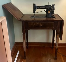 Vintage Singer Sewing Machine Table AC475786