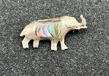 925 Silver Mother Of Pearl Inlay Elephant Pin - .08 OZT