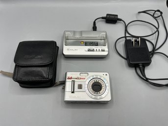Casio Battery Operated Digital Camera With Case Included
