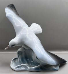 Rosenthal & Co. 'Flying Seagull' Figurine - Designed By F Heidenreich