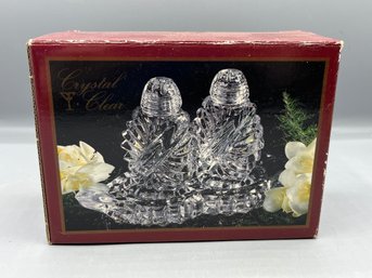 Crystal Clear Salt And Pepper Shaker Set With Tray - NEW