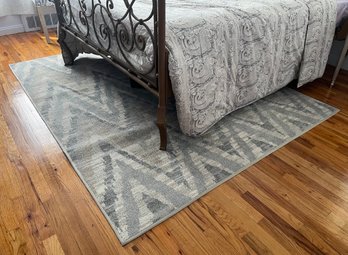 Machine Made Area Rug - 91 IN X 72 IN