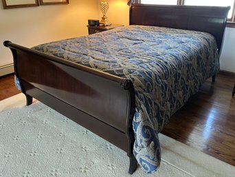 Ethan Allen Solid Wood Queen Size Bed Frame