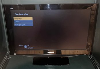 Panasonic 2008 32 INCH LCD TV - Remote Included - Model TC32LX85