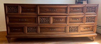 Solid Wood 9-drawer Dresser