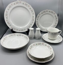 Royal Gallery Suzanne 3134 Fine China Set - 87 Pieces Total - Made In Japan