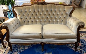 Solid Wood Tufted Cushioned Love Seat