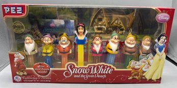 Snow White And Seven Dwarfs Collector Series Pez Dispenser Set - NEW