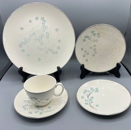 Vintage Royal China 22k Gold Platinum Trim Sorento Pattern Tableware Set - 36 Pieces Total