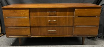 Harmony House MCM Wooden 9-drawer Dresser