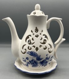 Decorative Ceramic Teapot Shaped Tea-light Holder