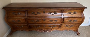 Vanleigh Furniture Solid Wood 9-drawer Dresser