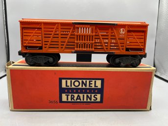 Lionel #3656 Operating Cattle Car With Box Included