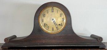 Vintage New Haven Clock Co. Tambour #102 Wooden Mantle Clock - Key Not Included