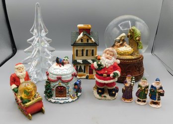 Lot Of 9 Christmas Pieces