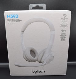 Logitech H390 USB Computer Headphones- New In Box