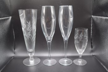 Assorted Glass Champagne Glasses - 4 Piece Lot