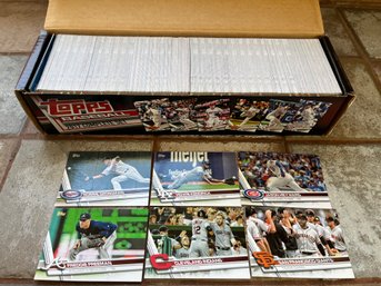 Topps 2017 Baseball Card Set - Box Included