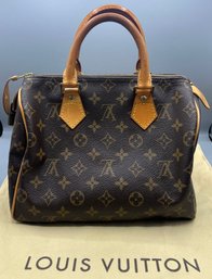 Louis Vuitton Classic Monogram Speedy 25 Bag #SD4097 With Dust Bag Included