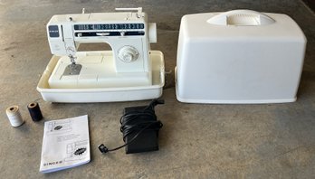 SINGER 5040 40-Stitch-Function Sewing Machine With Case