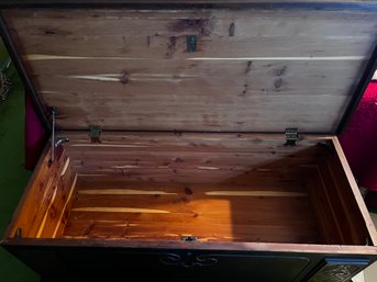 Cavalier Cedar Wood Chest