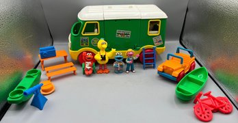 Tyco Preschool Sesame Street Camp Van With Accessories