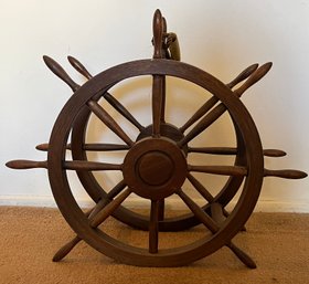 Wooden Captain Wheel Decor