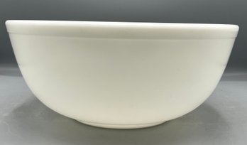 Pyrex 4QT White Mixing Bowl