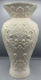 Lenox Georgian Collection Large Porcelain Vase With 14k Gold Trim Floral Embossed