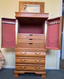 Jewelry Chest With Mirror 3.5' Tall
