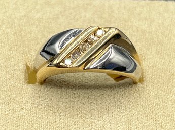 14K Gold & Diamond Mens Ring - 4.4 Grams Total - Approx Size 10