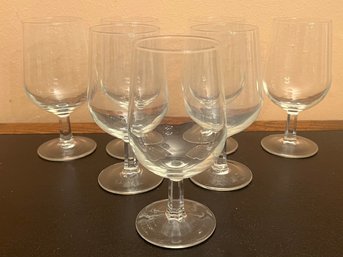 Wine Glasses - 7 Pieces