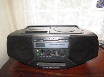 Sony Boombox AM/FM Radio CD Cassette Tape Mega Bass CFD-V15