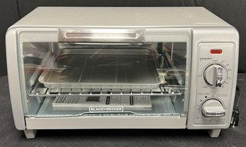 Black & Decker Toaster Oven Model No:TO1700SG