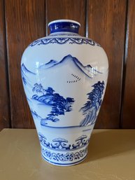 Chinese Blue & White Porcelain Oriental Mountain Scenery Graphic Vase