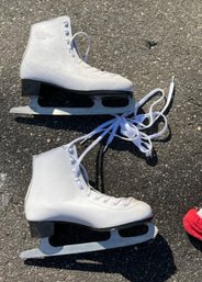 Glider 4000 Womens Ice Skates (size 9)
