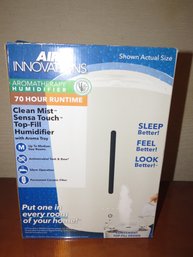 Air Innovations Aromatherapy Humidifier #MH325- New In Box