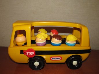 Little Tikes School Bus With 6 Figures/vintage