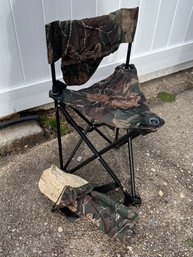 Homemade Mesh Hunting Barrier & Hunting Chair - 2 Piece Lot