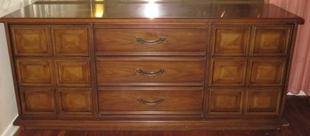 Dresser, Wood 9 Drawers - Vintage