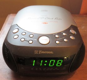 Emerson Stereo/cD Clock Radio/alarm Electric CKD 9901