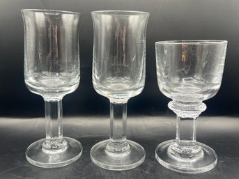 Pedestal Glasses - 3 Pieces