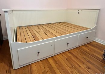 IKEA Hemnes Daybed With 3 Drawers